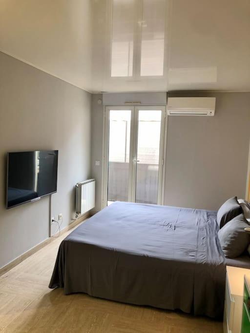"Le Cadre Royal" Appartement De Standing Sur Quai Avec Parking Сет Екстериор снимка