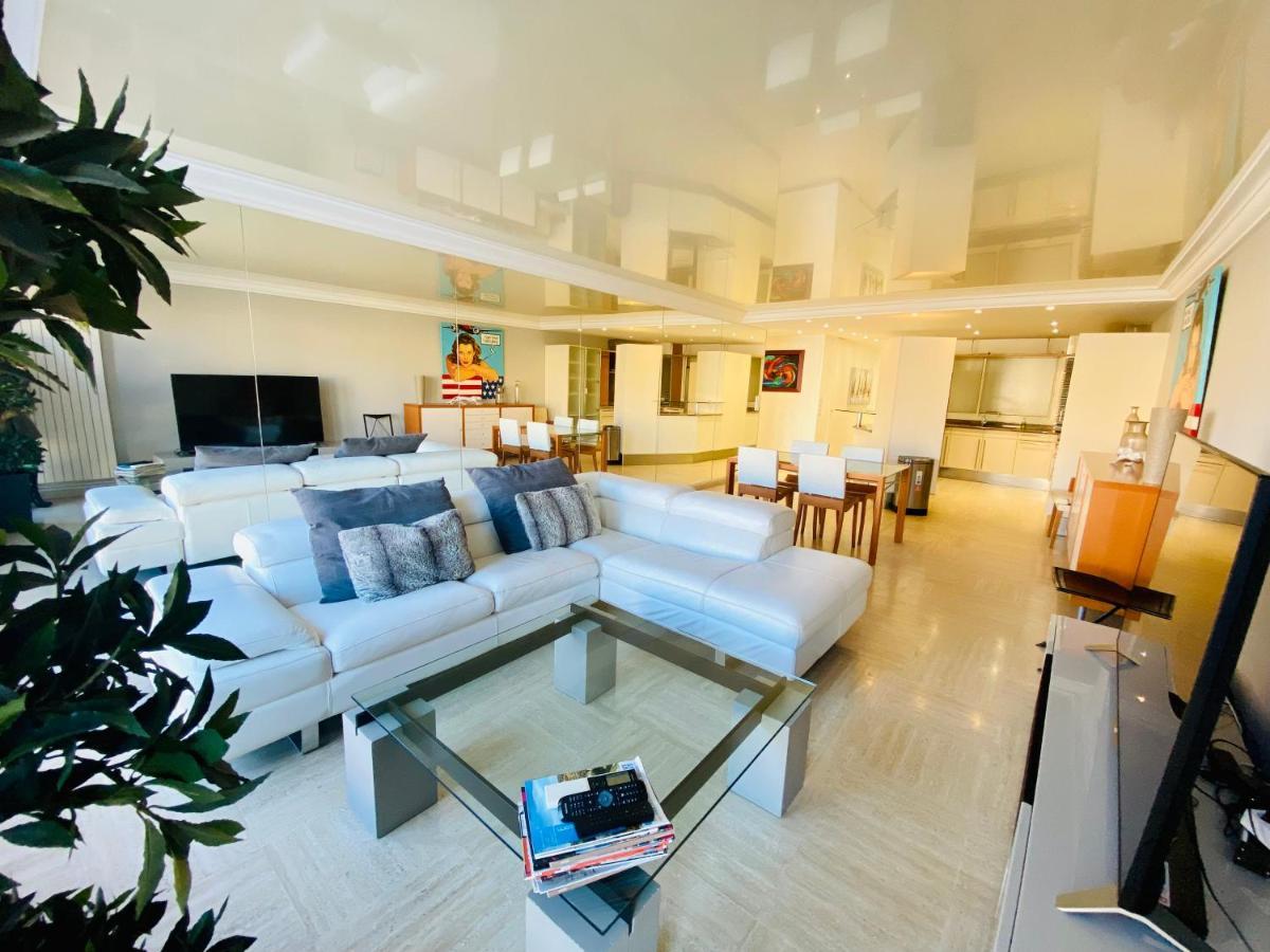"Le Cadre Royal" Appartement De Standing Sur Quai Avec Parking Сет Екстериор снимка
